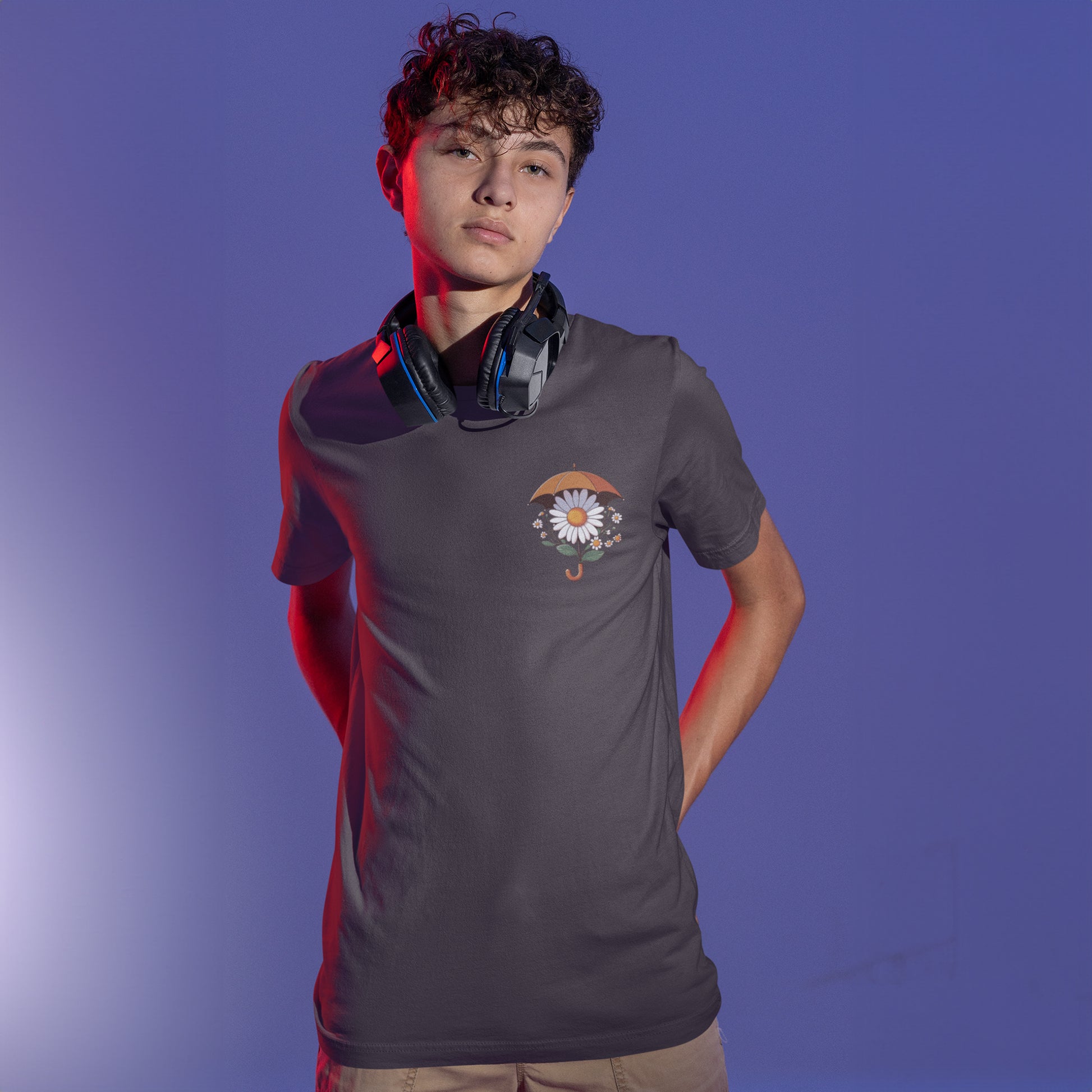 daisies-charcoal-grey-round-neck-t-shirt