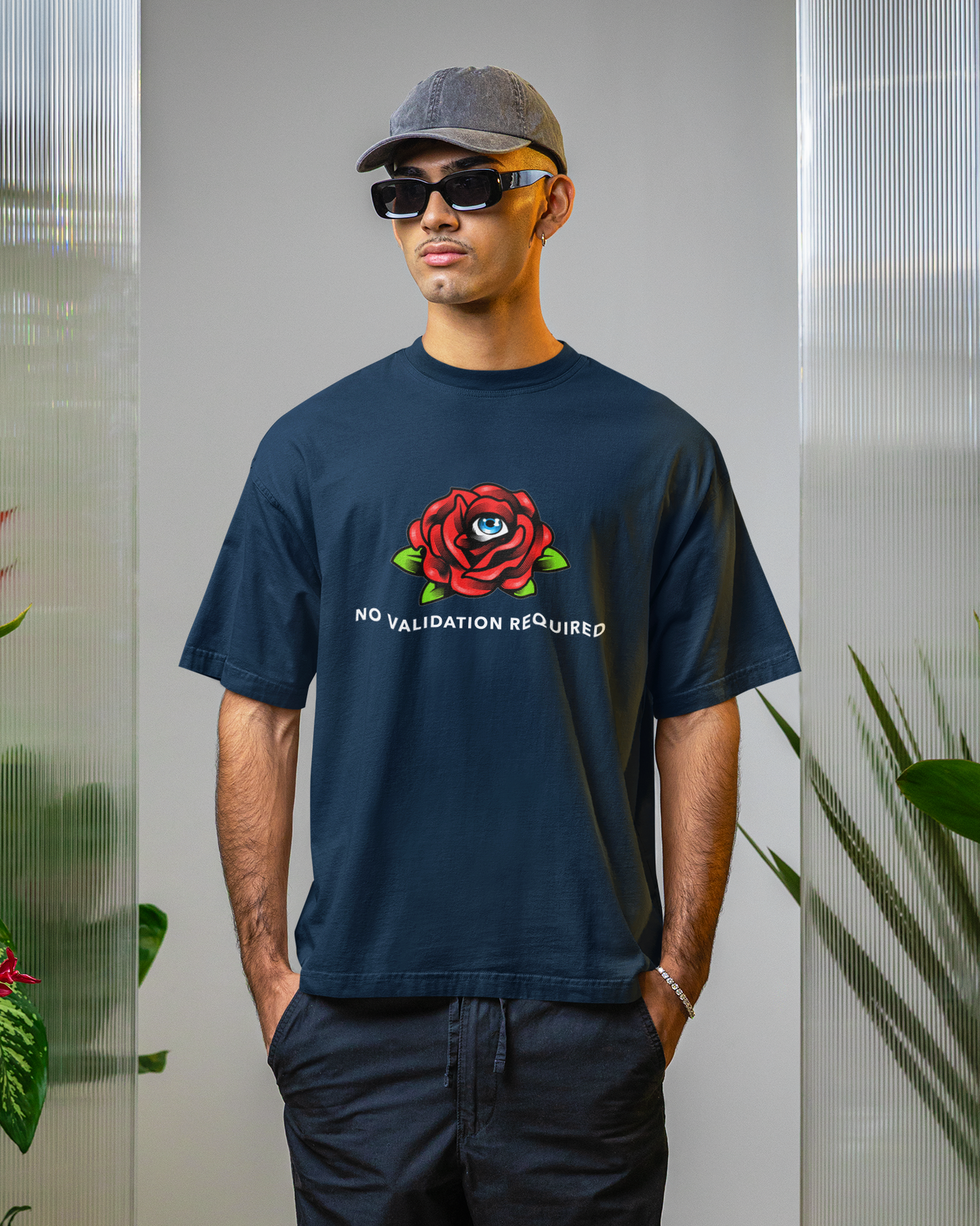 NO VALIDATION REQUIRED: NAVY BLUE OVERSIZED T-SHIRT