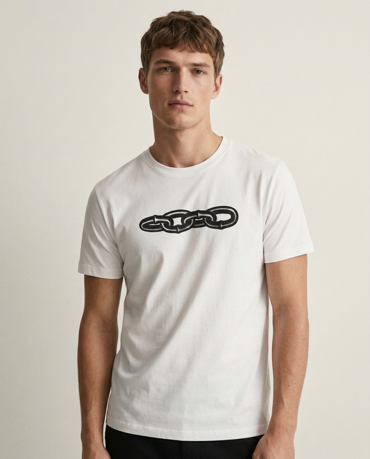 CHAINED: WHITE ROUND NECK T-SHIRT