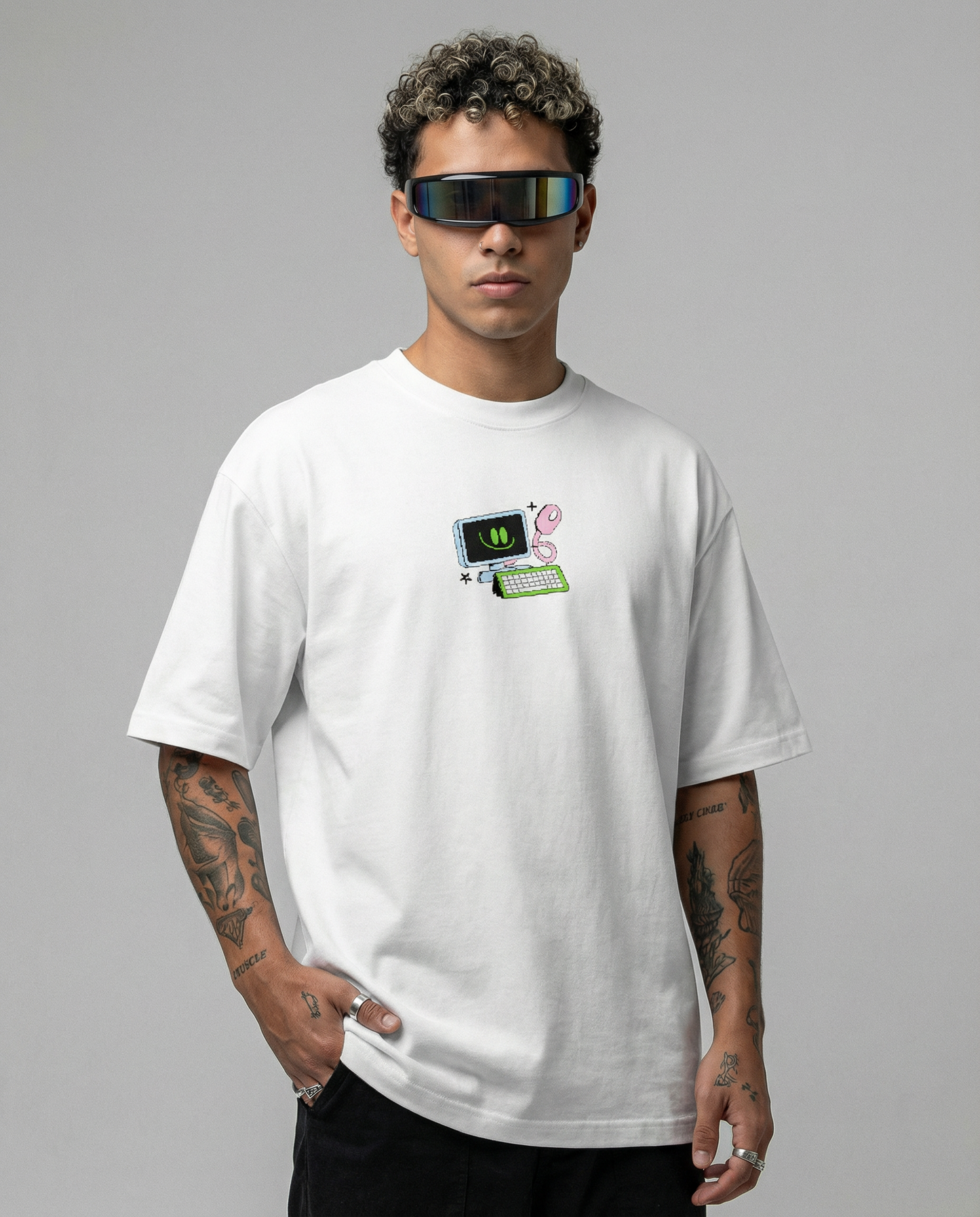 GEEK: Oversized White T-Shirt
